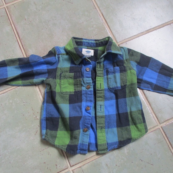 Old Navy, Blue and Green Plaid Button-Down Flannel Shirt. Size 2 - Picture 1 of 3